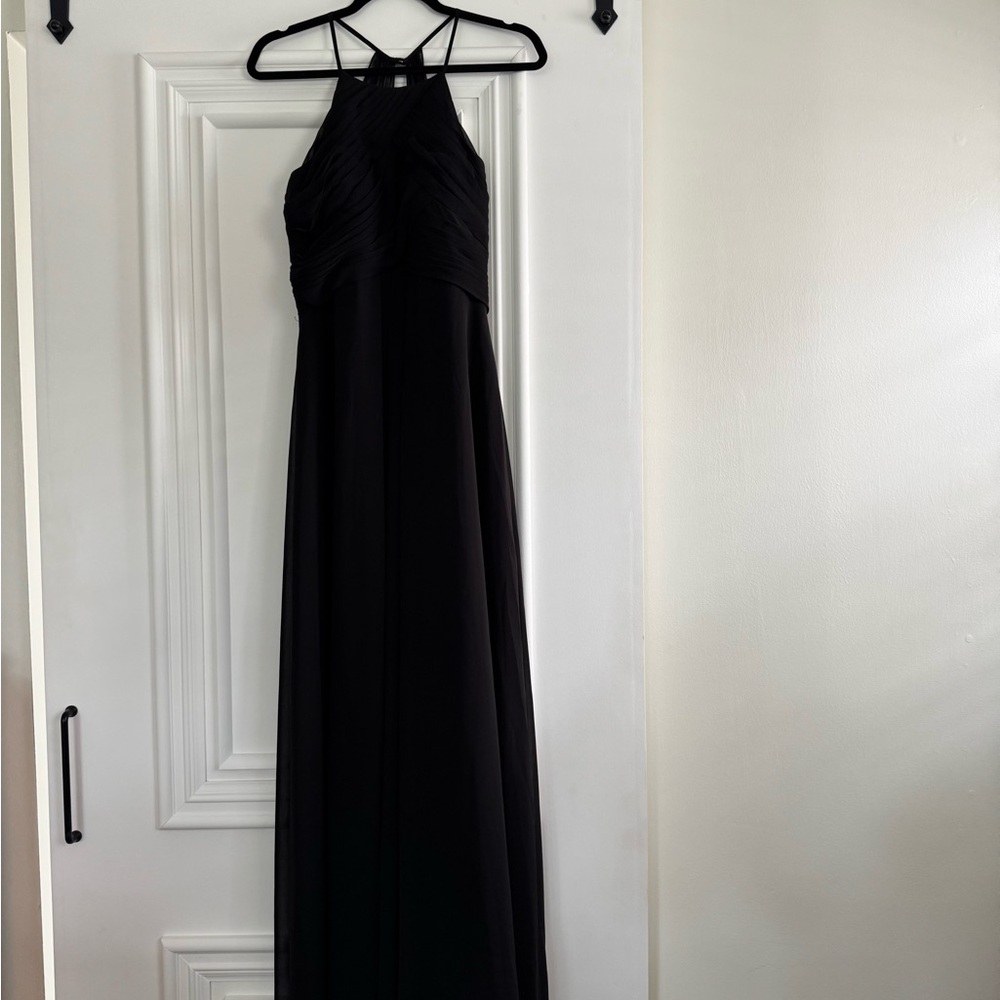 A-line cut, floor-length, Jewel Button in the back🤩Azazie Dress, Size 6